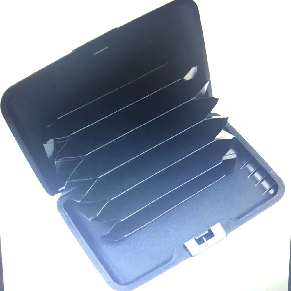 fashion Credit cards holder buckle. Yellow